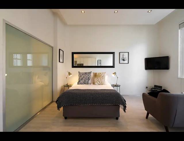 1 BEDROOM APARTMENT RENTED IN CAPE TOWN CITY CENTRE